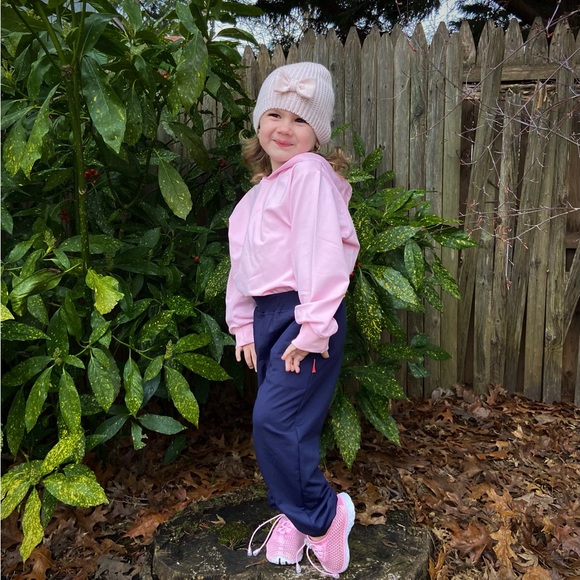 Two piece matching set girls toddler sweatsuit - Picture 3 of 3